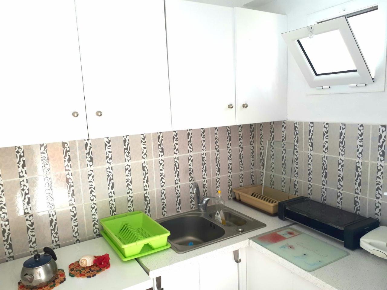 ★ Meniko'S House ★ Cozy Nest Apartment ฮีมาเรอ ภายนอก รูปภาพ
